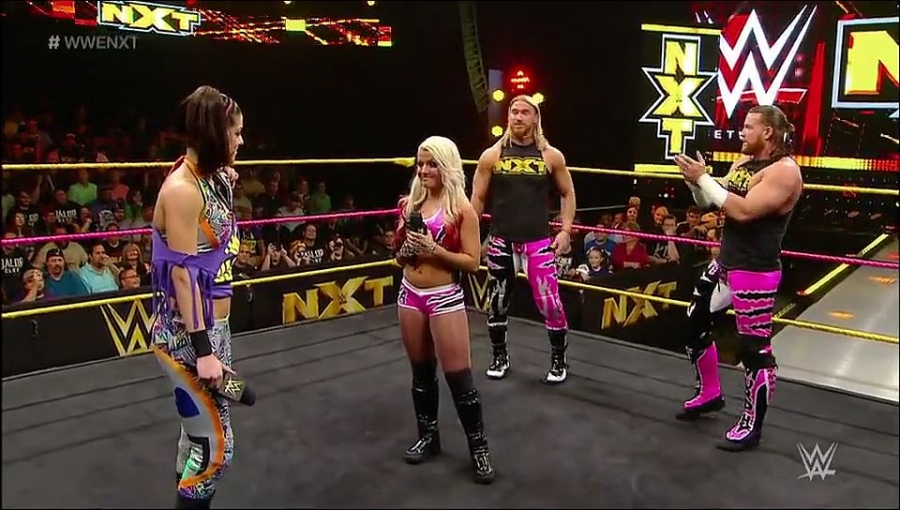 Bayley___Alexa_Bliss_Segment_mp4_20161203_012939_574.jpg