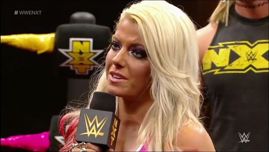 Bayley___Alexa_Bliss_Segment_mp4_20161203_012949_155.jpg