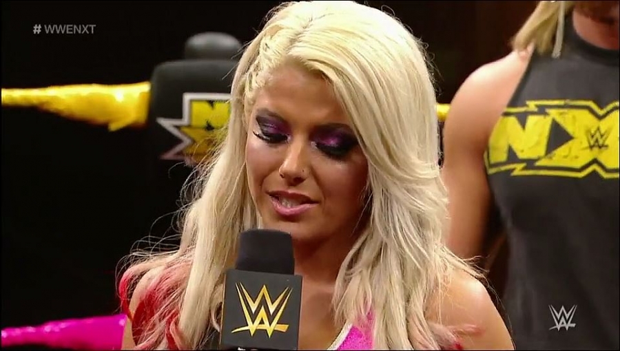 Bayley___Alexa_Bliss_Segment_mp4_20161203_012950_876.jpg