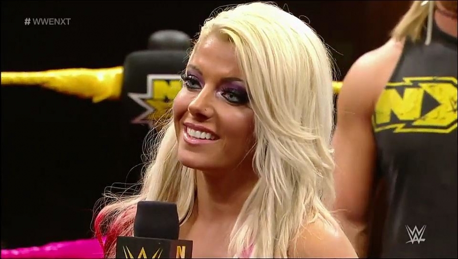 Bayley___Alexa_Bliss_Segment_mp4_20161203_012953_220.jpg