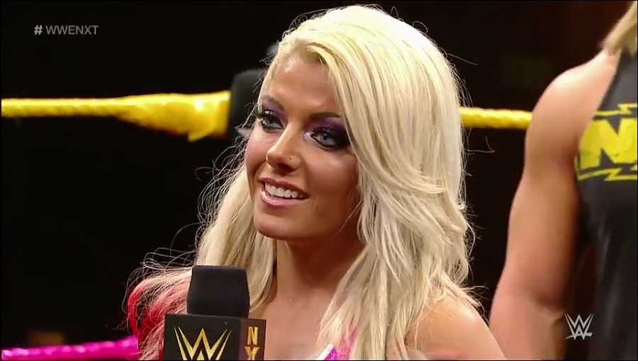 Bayley___Alexa_Bliss_Segment_mp4_20161203_012953_649.jpg