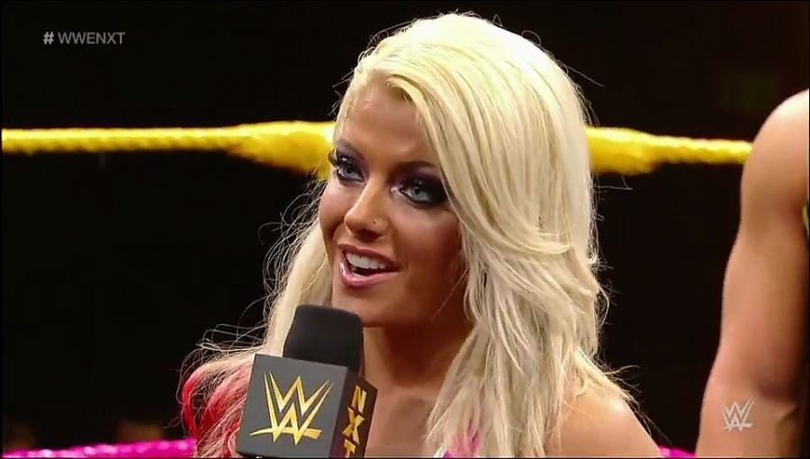 Bayley___Alexa_Bliss_Segment_mp4_20161203_012954_789.jpg