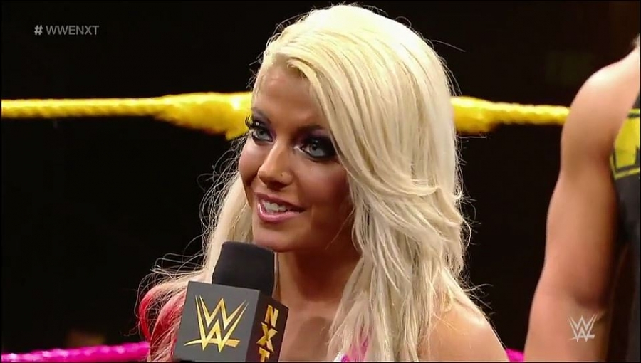 Bayley___Alexa_Bliss_Segment_mp4_20161203_012955_852.jpg