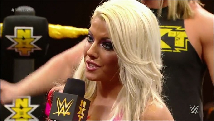 Bayley___Alexa_Bliss_Segment_mp4_20161203_013003_699.jpg