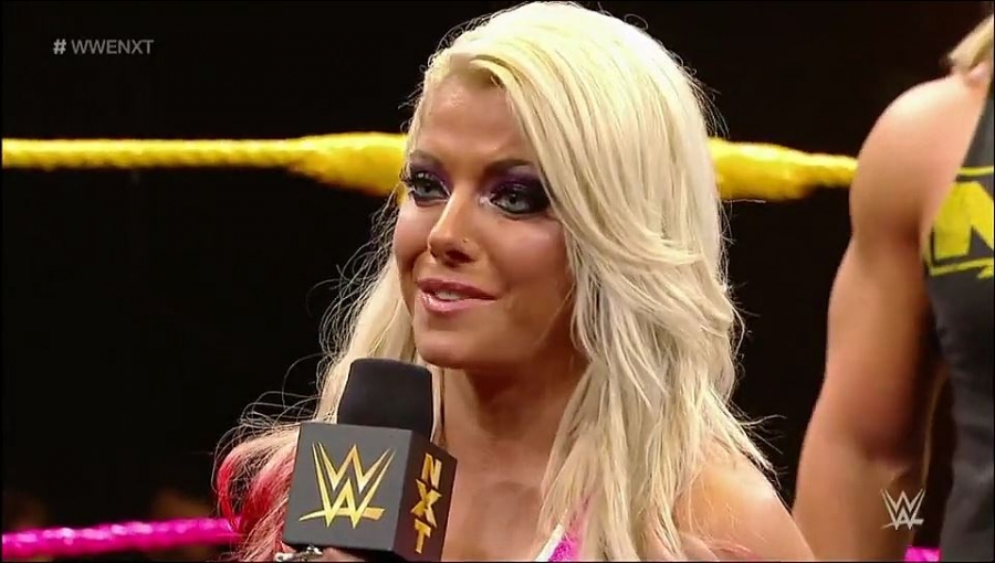 Bayley___Alexa_Bliss_Segment_mp4_20161203_013005_812.jpg