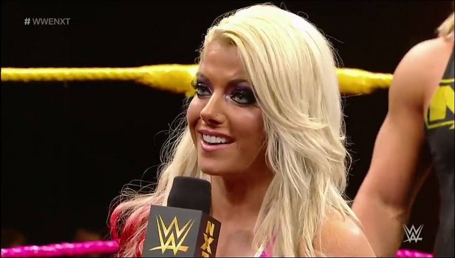 Bayley___Alexa_Bliss_Segment_mp4_20161203_013006_376.jpg