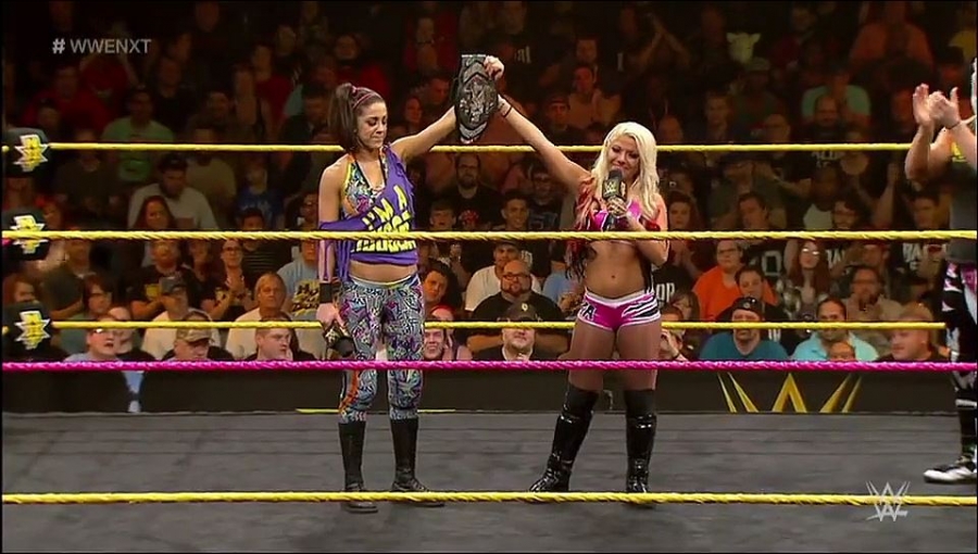 Bayley___Alexa_Bliss_Segment_mp4_20161203_013018_348.jpg