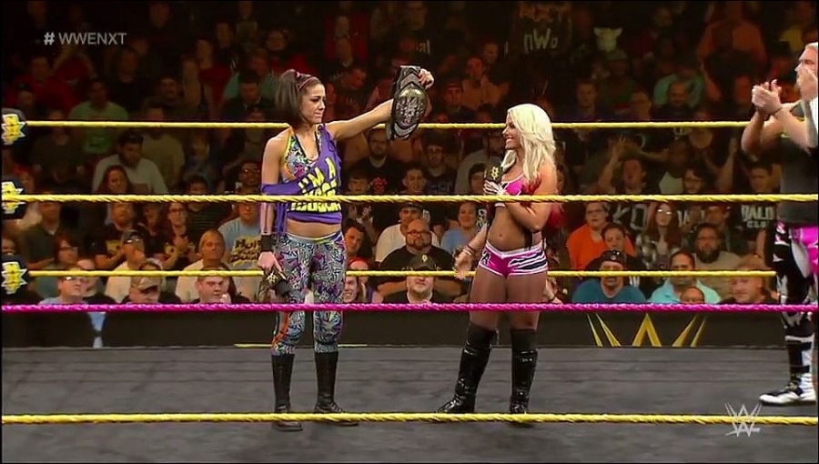 Bayley___Alexa_Bliss_Segment_mp4_20161203_013019_674.jpg