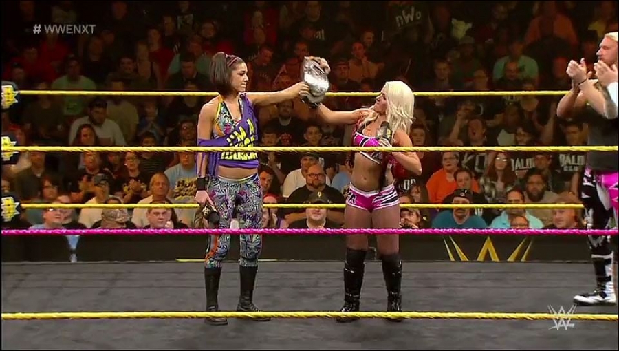 Bayley___Alexa_Bliss_Segment_mp4_20161203_013020_346.jpg