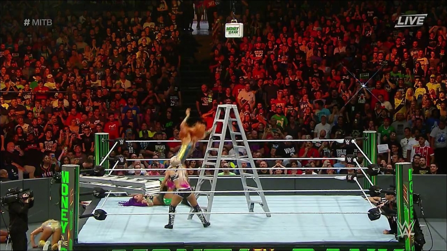 MITB2018_mp4_010587843.jpg