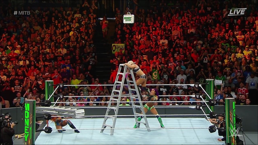 MITB2018_mp4_010600956.jpg