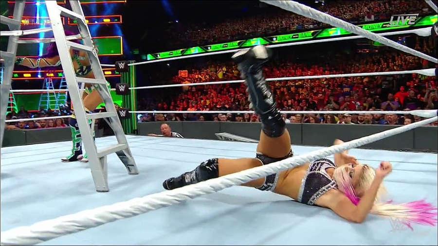 MITB2018_mp4_010602385.jpg