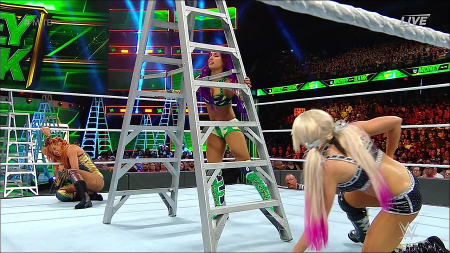 MITB2018_mp4_010606501.jpg