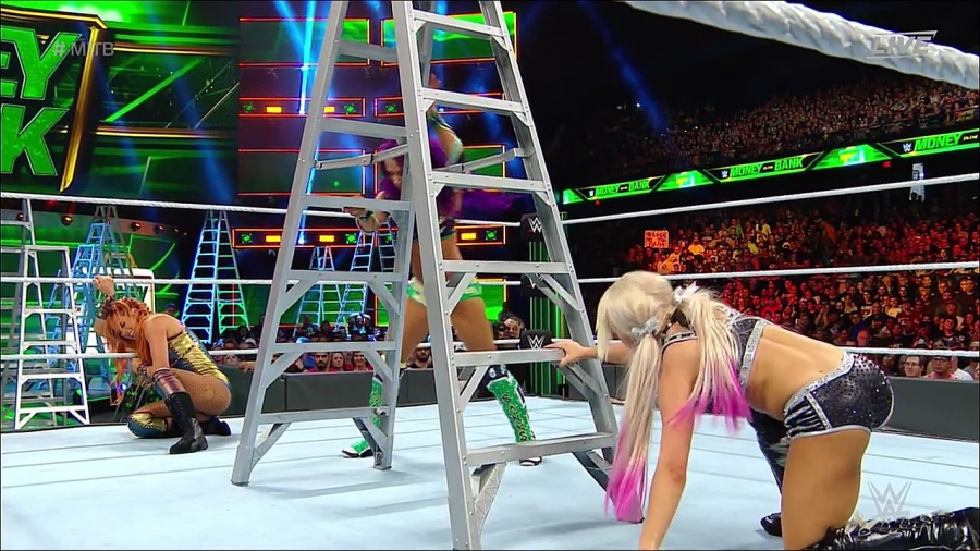 MITB2018_mp4_010607156.jpg