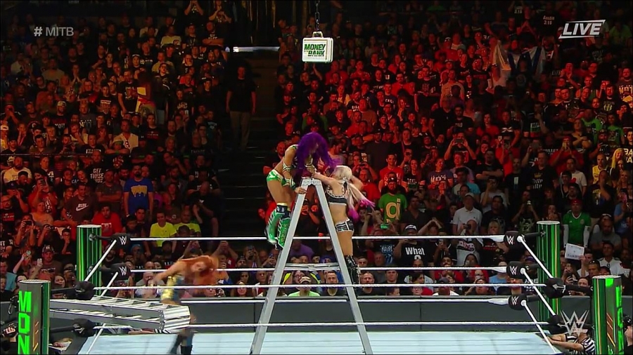 MITB2018_mp4_010614318.jpg