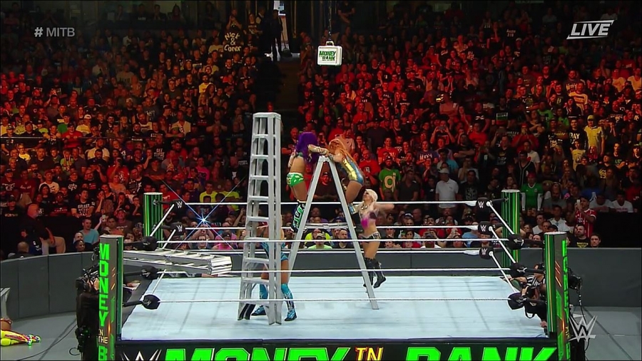 MITB2018_mp4_010637346.jpg