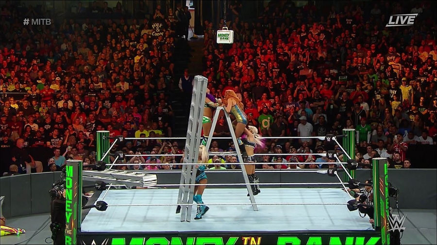 MITB2018_mp4_010637842.jpg