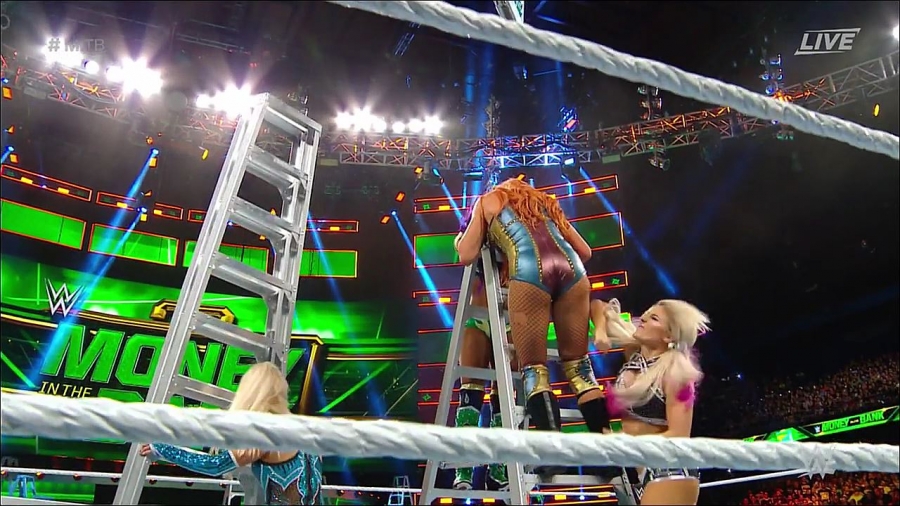 MITB2018_mp4_010639362.jpg