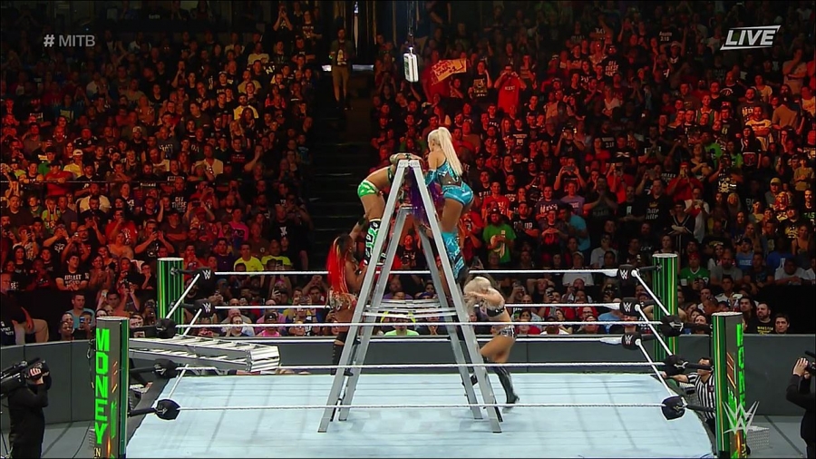 MITB2018_mp4_010660867.jpg