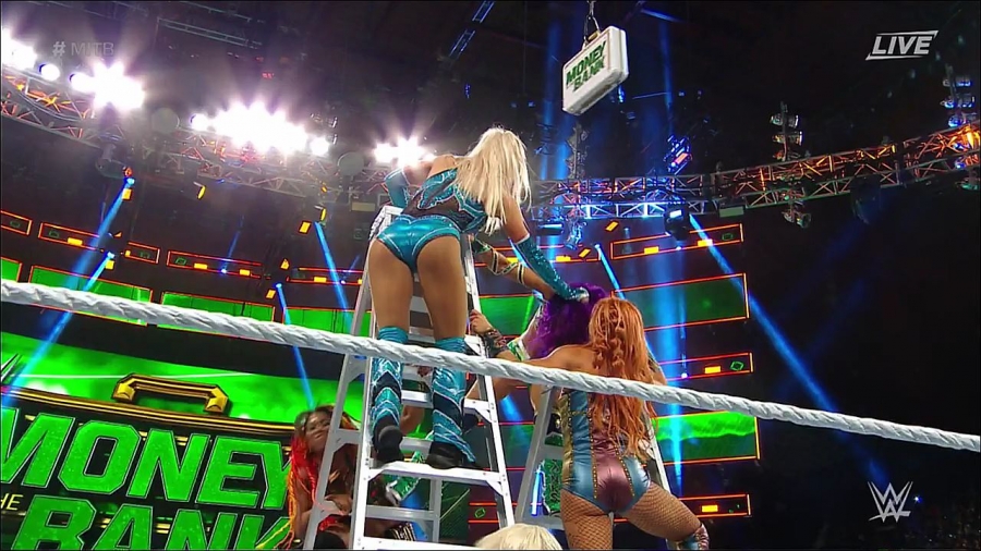 MITB2018_mp4_010662858.jpg