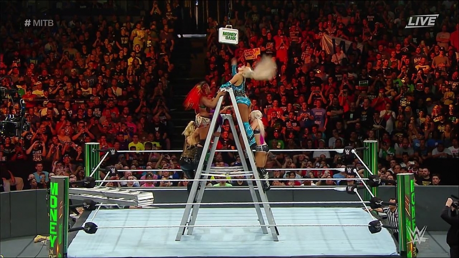 MITB2018_mp4_010669464.jpg