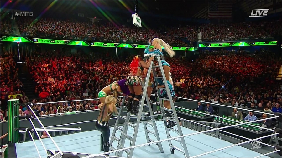 MITB2018_mp4_010670000.jpg