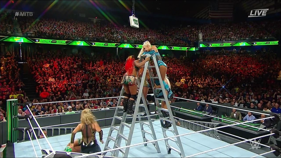 MITB2018_mp4_010670621.jpg