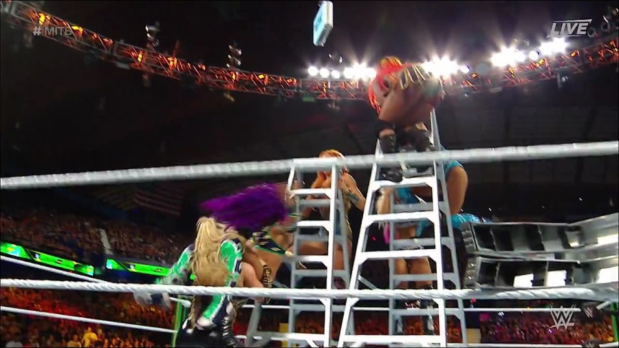 MITB2018_mp4_010688126.jpg