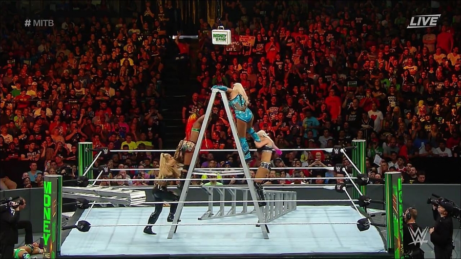 MITB2018_mp4_010701452.jpg