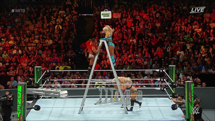 MITB2018_mp4_010718725.jpg