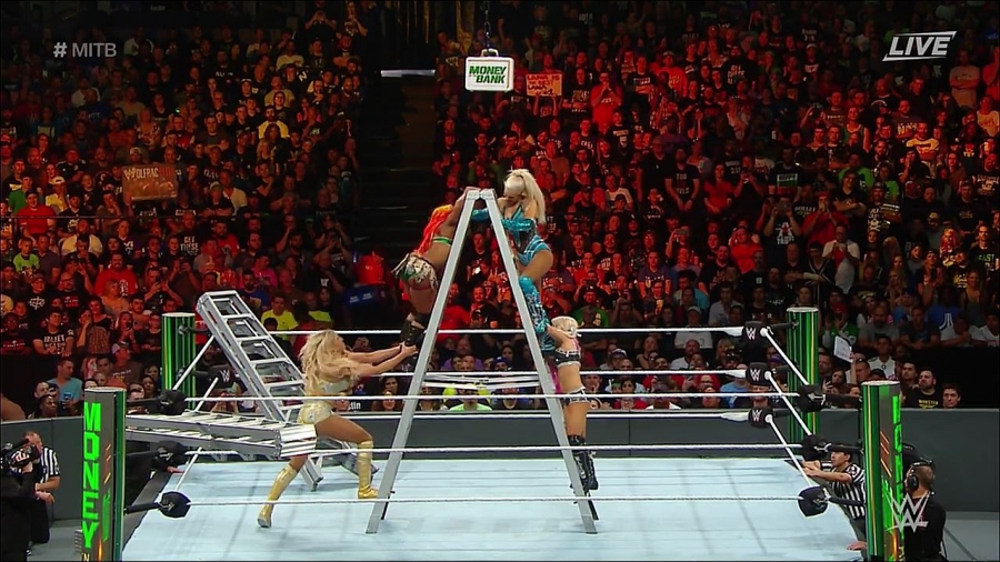 MITB2018_mp4_010727253.jpg