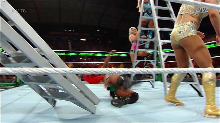 MITB2018_mp4_010739433.jpg