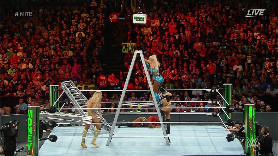 MITB2018_mp4_010742700.jpg