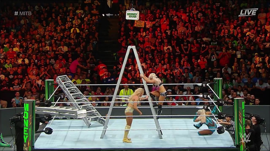 MITB2018_mp4_010747622.jpg