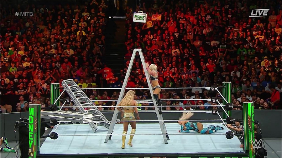 MITB2018_mp4_010753156.jpg