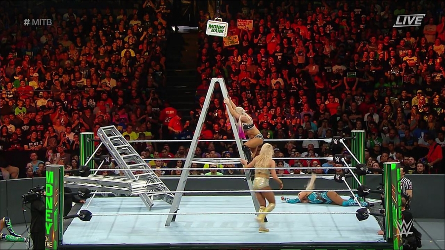 MITB2018_mp4_010754400.jpg