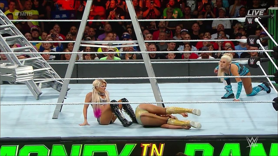 MITB2018_mp4_010772671.jpg