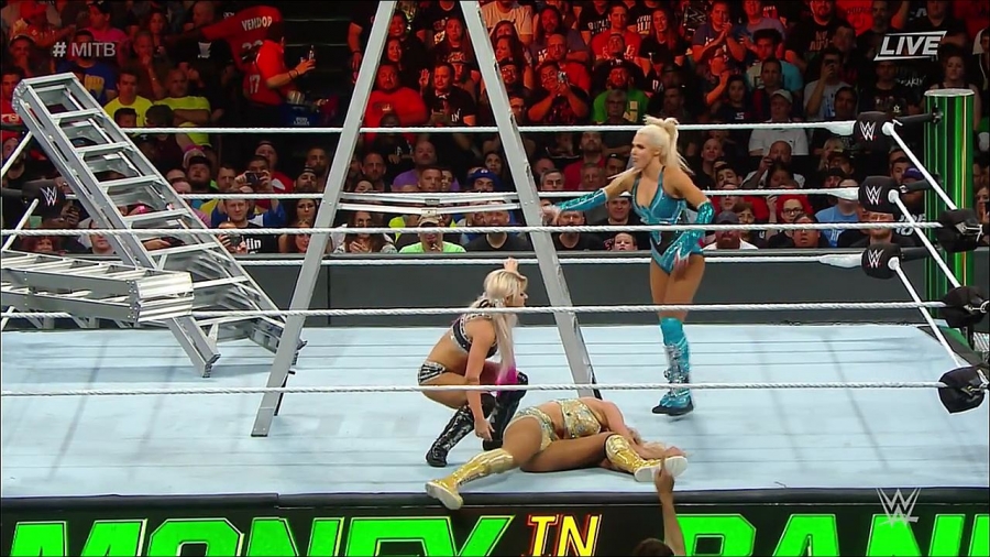 MITB2018_mp4_010774489.jpg