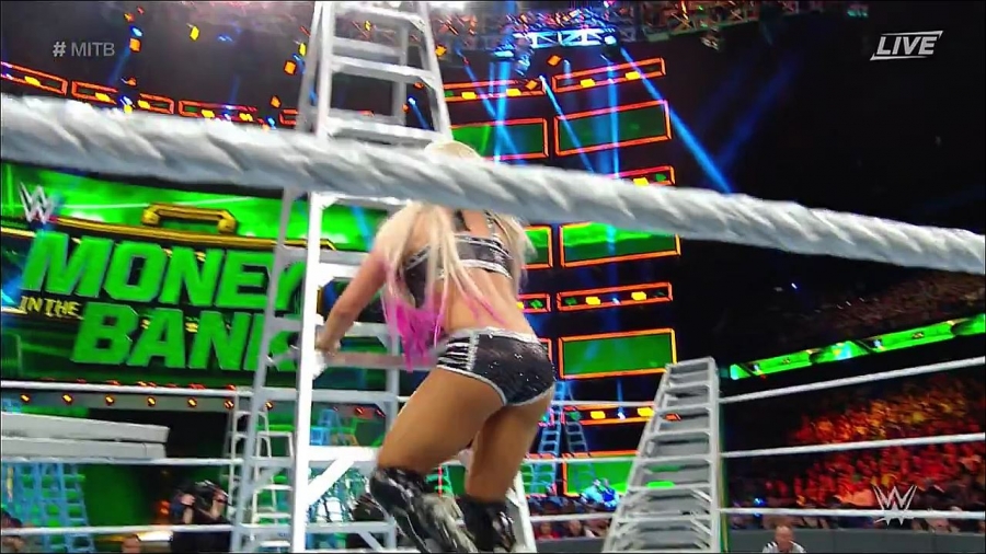 MITB2018_mp4_010780630.jpg