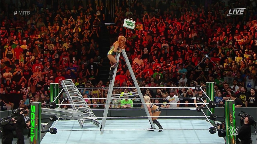 MITB2018_mp4_011027674.jpg