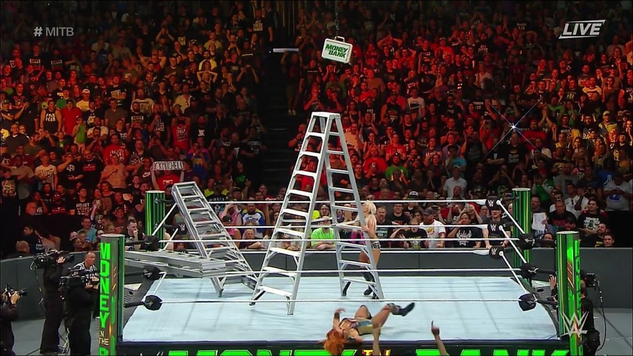 MITB2018_mp4_011032333.jpg