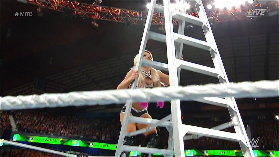 MITB2018_mp4_011034812.jpg