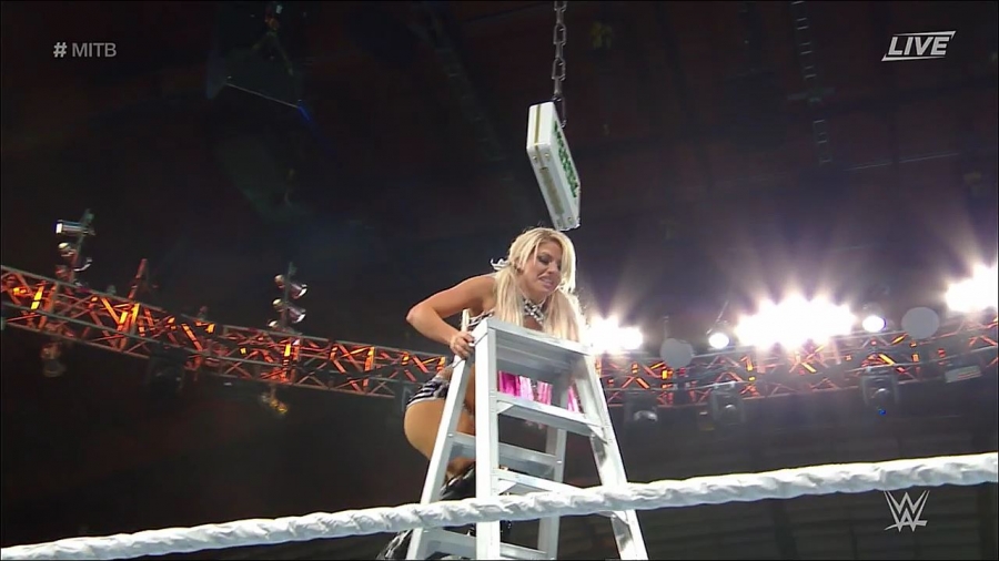 MITB2018_mp4_011038323.jpg