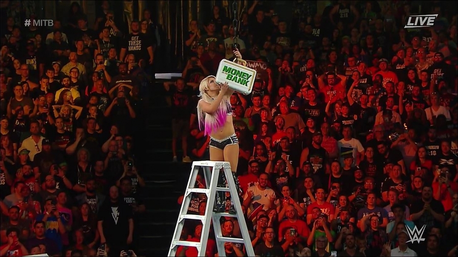 MITB2018_mp4_011043777.jpg