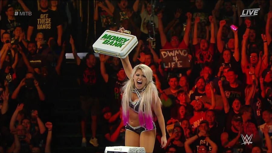 MITB2018_mp4_011047044.jpg