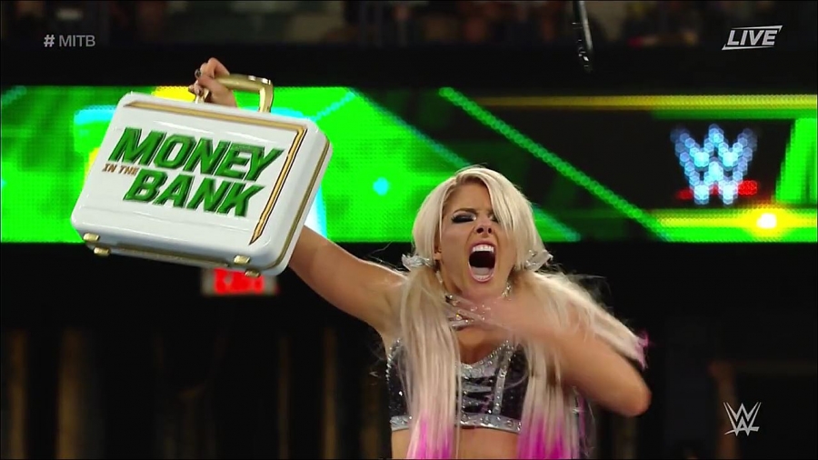 MITB2018_mp4_011050259.jpg