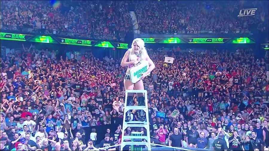 MITB2018_mp4_011057857.jpg