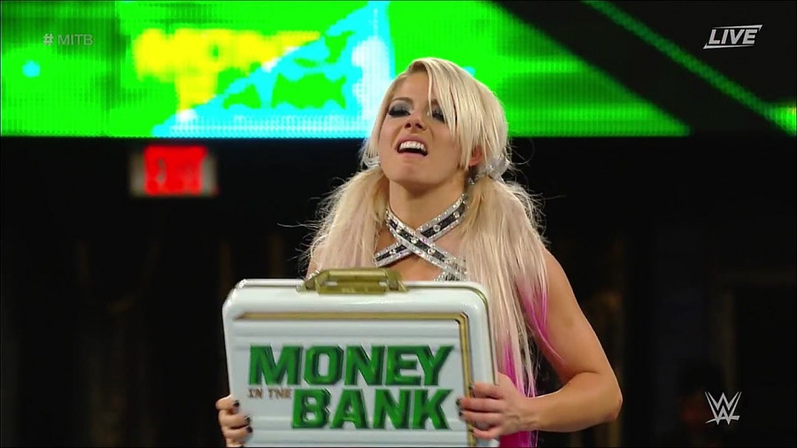 MITB2018_mp4_011063252.jpg