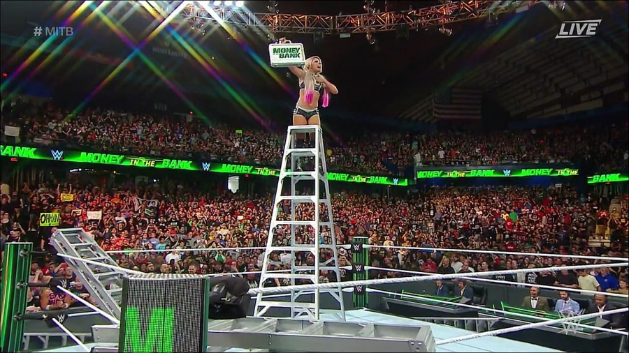 MITB2018_mp4_011078765.jpg