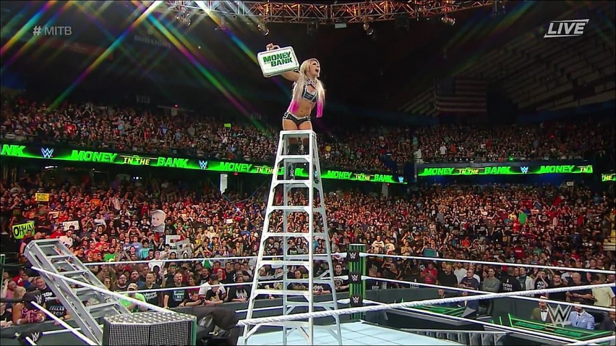 MITB2018_mp4_011079846.jpg